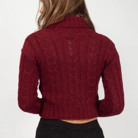 IMPORTED Cable Knit Sweater - Picture 4 of 6